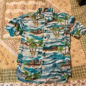 Vintage Hawaiian shirt